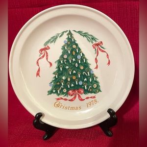 Vintage 1978 Lillian Vernon Decorative Ceramic 7” Plate With Christmas Tree